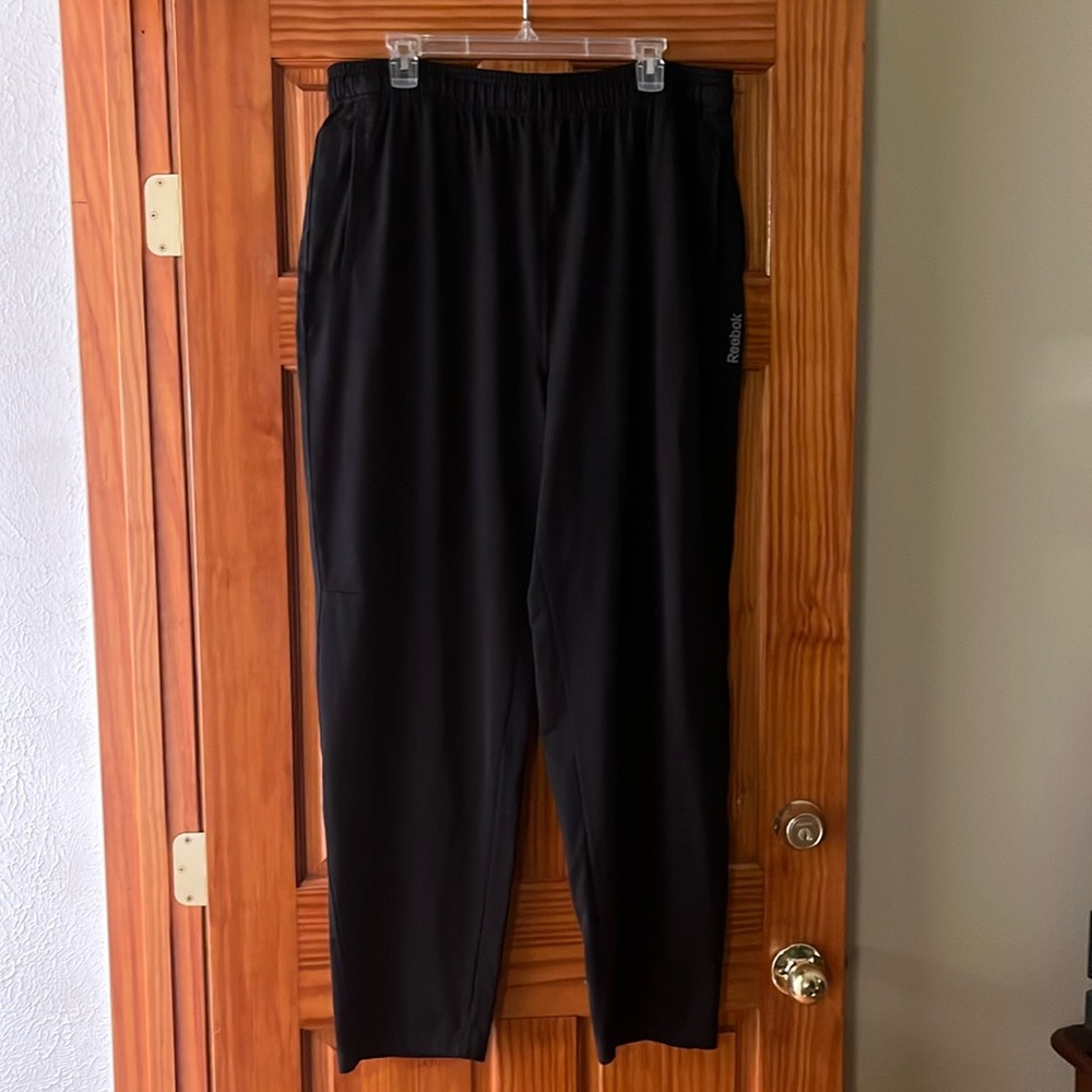 EUC Mens Reebok Sweat Pants